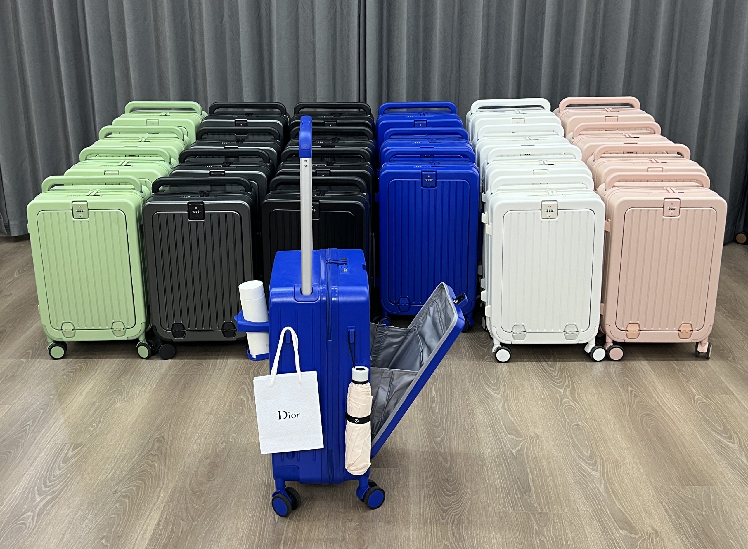 wide trolley ltravel uggage suitcase