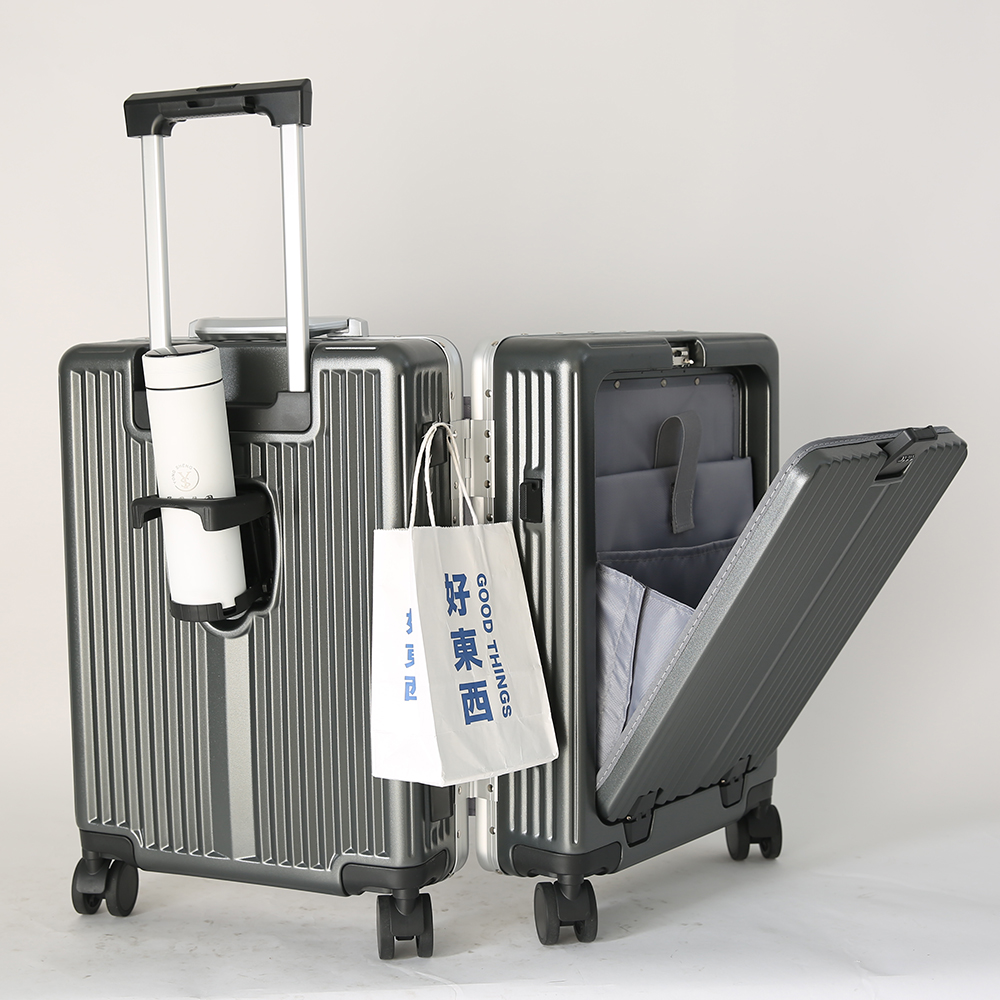 Aluminum frame suitcase